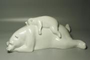 Статуэтка Медведица белая с медвежонком 